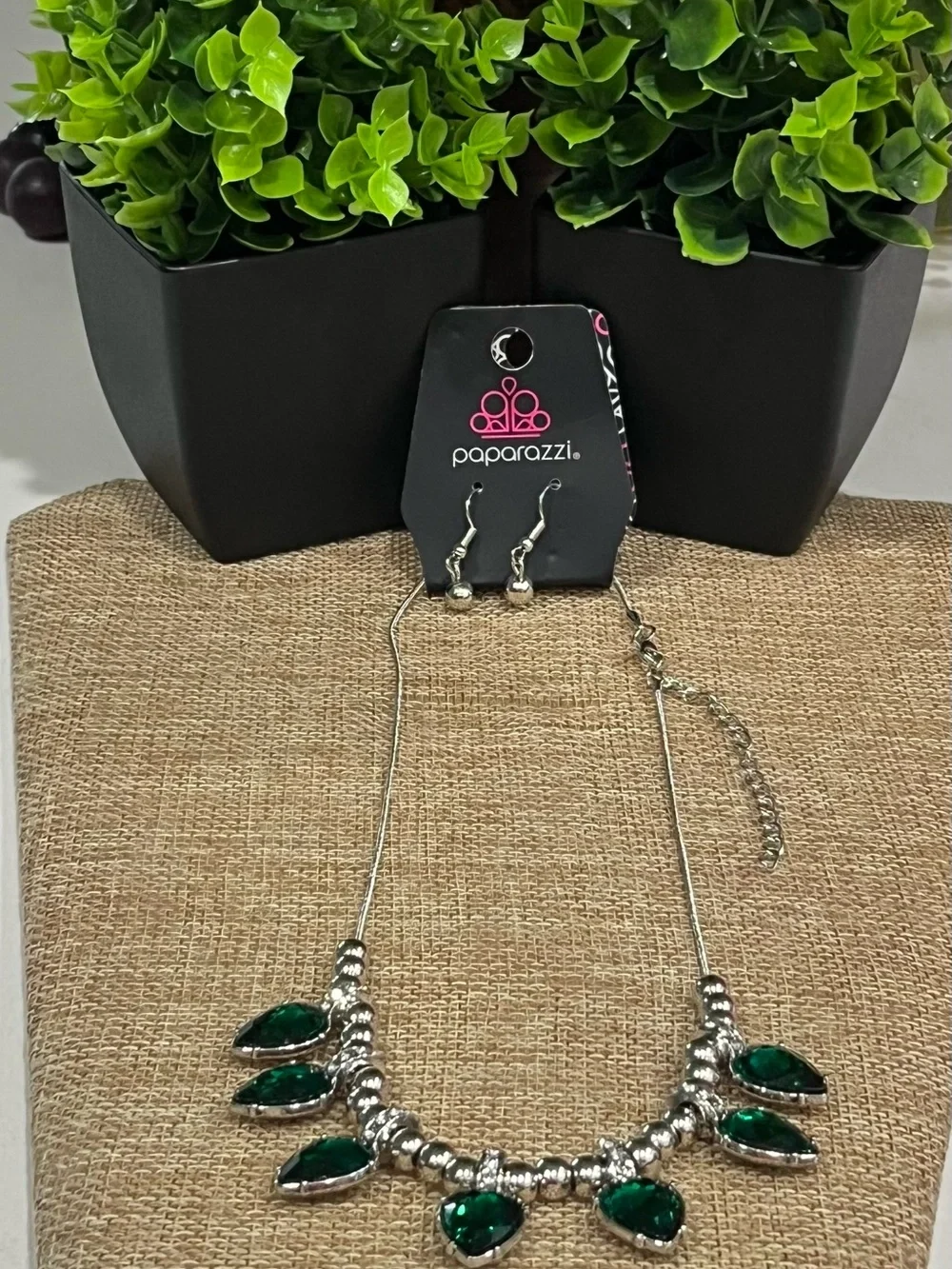 paparazzi Silver Necklace with Emerald Green Teardrop Accents